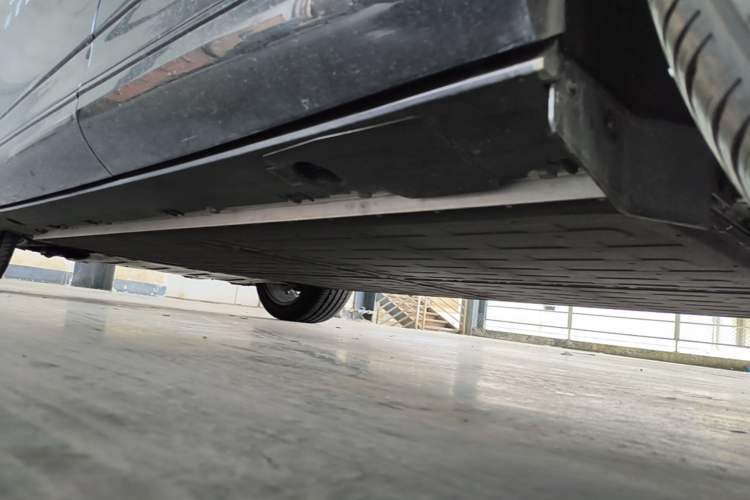 Used XPeng G9 2025 725 with Ultra-Long Range Max Chassis Rear Left