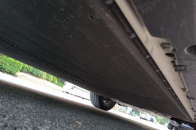 Used XPeng G9 2025 725 with Ultra-Long Range Max Chassis Rear Right