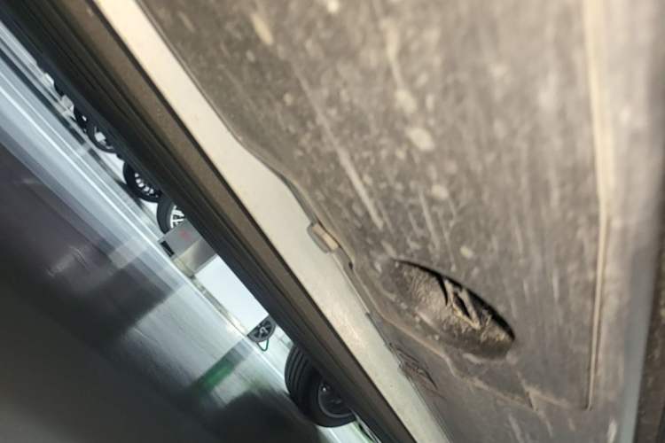 Used XPeng G9 2025 725 with Ultra-Long Range Max Chassis Rear Right