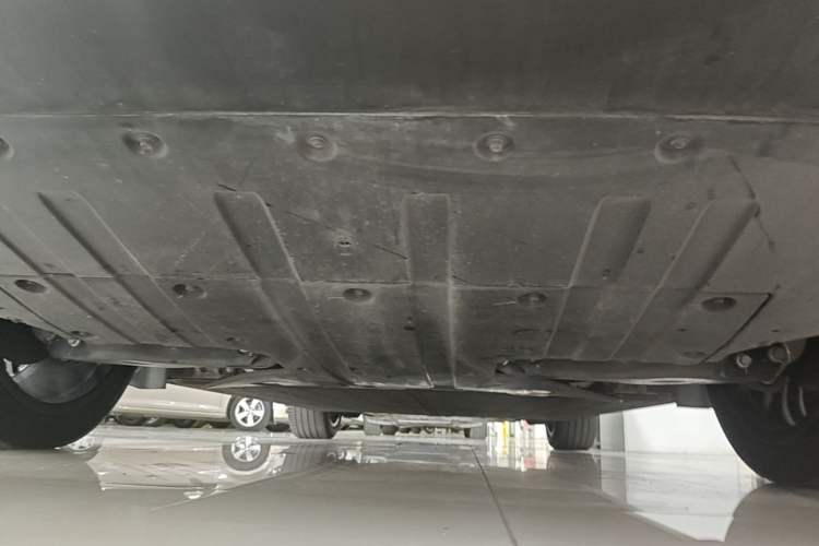 Used XPeng G9 2025 725 with Ultra-Long Range Max Chassis Rear