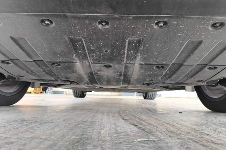 Used XPeng G9 2025 725 with Ultra-Long Range Max Chassis Rear