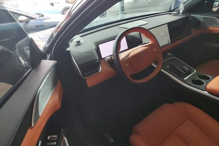 Used XPeng G9 2025 625 Long-Range Max Driver Seat