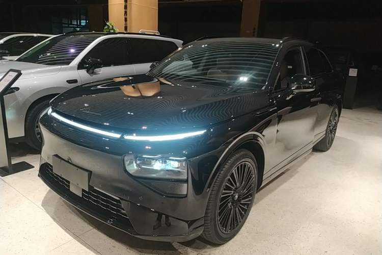 Used XPeng G9 2025 725 with Ultra-Long Range Max Guazi used car, China used car export, Used car for sale, Used cars, Cheapest cars for sale