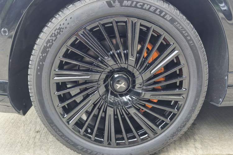 Used XPeng G9 2025 625 Long-Range Max Exterior 11