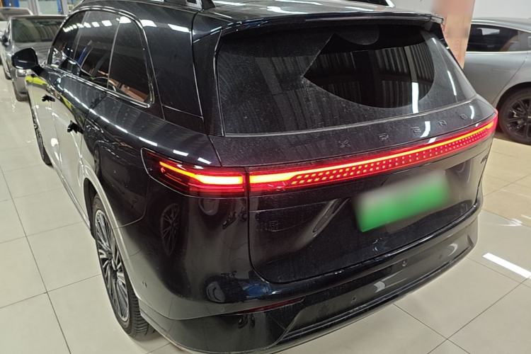 Used XPeng G9 2025 725 with Ultra-Long Range Max Exterior 2