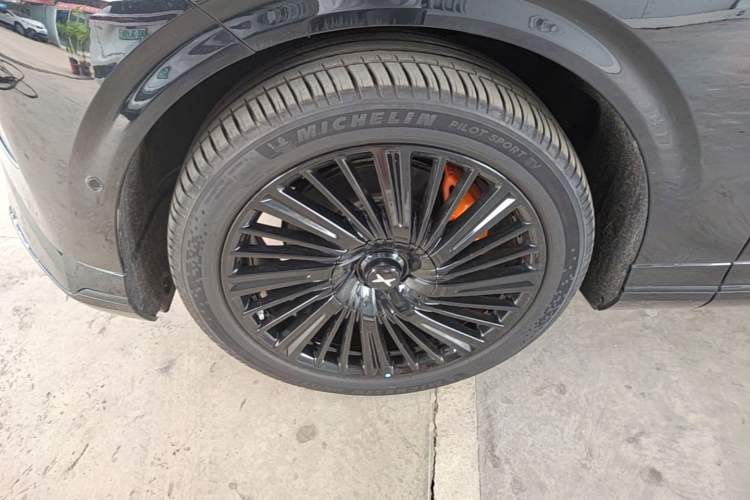 Used XPeng G9 2025 625 Long-Range Max Exterior 4