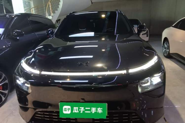 Used XPeng G9 2025 725 with Ultra-Long Range Max Front