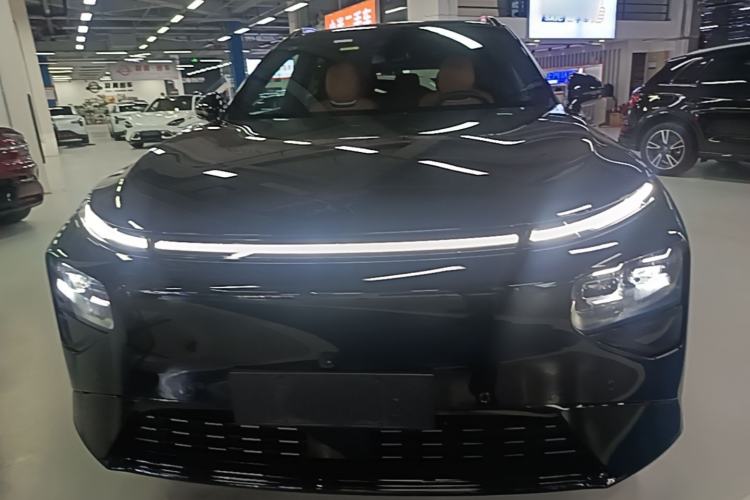 Used XPeng G9 2025 625 Long-Range Max Front