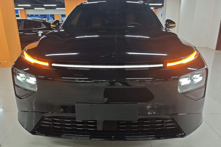 Used XPeng G9 2025 625 Long-Range Max Front