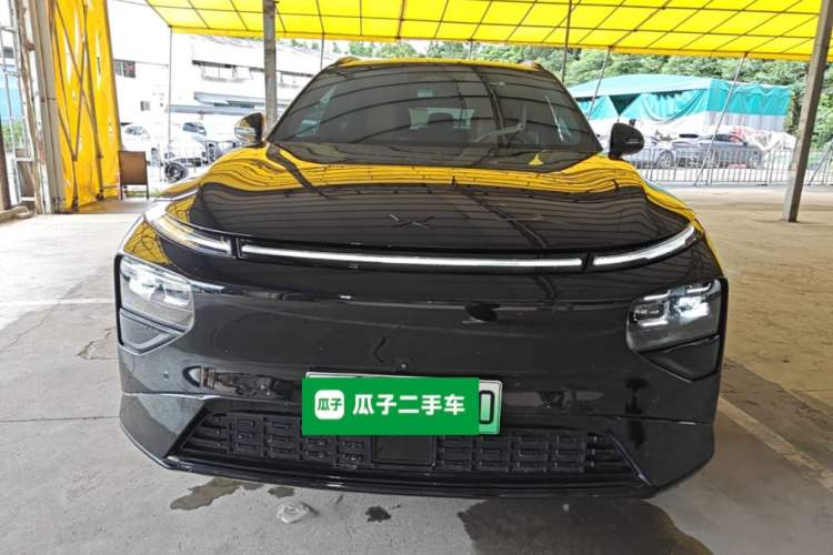 Used XPeng G9 2025 725 with Ultra-Long Range Max Front