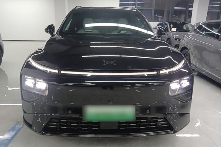 Used XPeng G9 2025 625 Long-Range Max Front