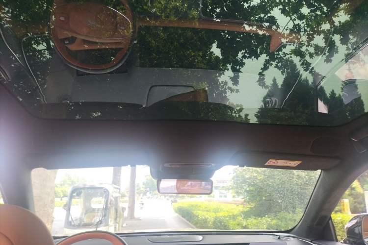 Used XPeng G9 2025 725 with Ultra-Long Range Max Headliner