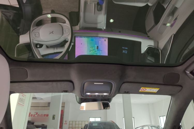 Used XPeng G9 2025 725 with Ultra-Long Range Max Headliner