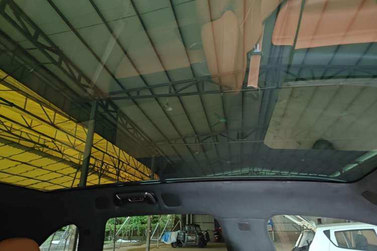 Used XPeng G9 2025 725 with Ultra-Long Range Max Headliner