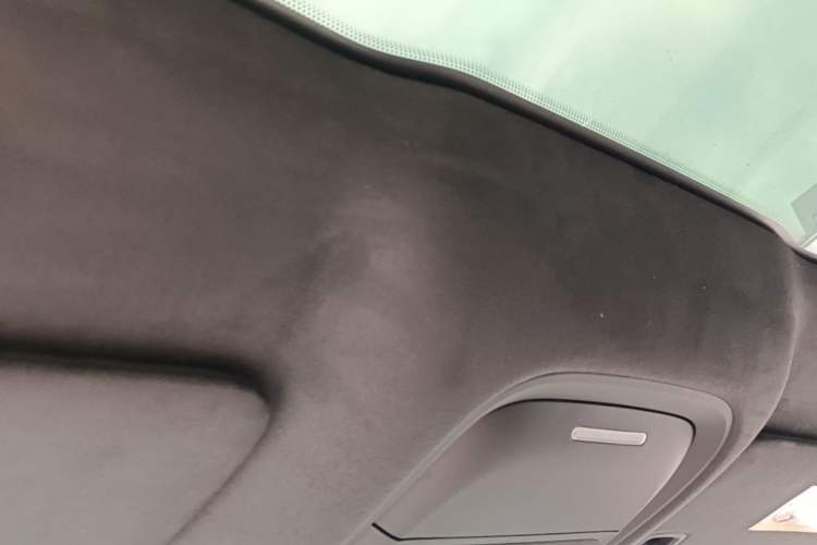 Used XPeng G9 2025 725 with Ultra-Long Range Max Headliner