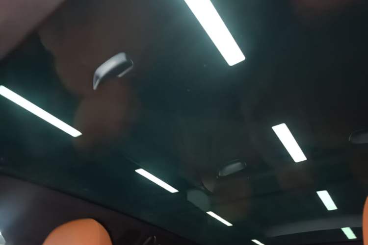 Used XPeng G9 2025 680 Ultra-Long Range All-Wheel Drive Max Headliner