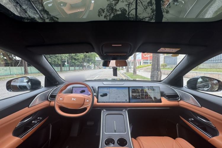 Used XPeng G9 2025 625 Long-Range Max Interior 1
