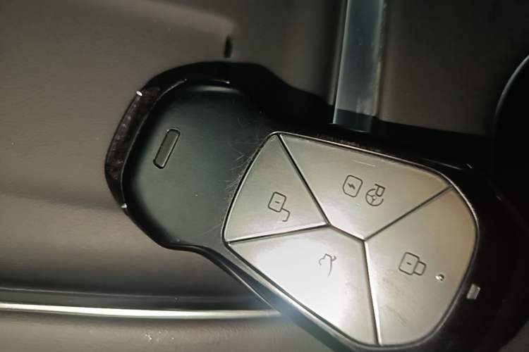 Used XPeng G9 2025 680 Ultra-Long Range All-Wheel Drive Max Interior 1