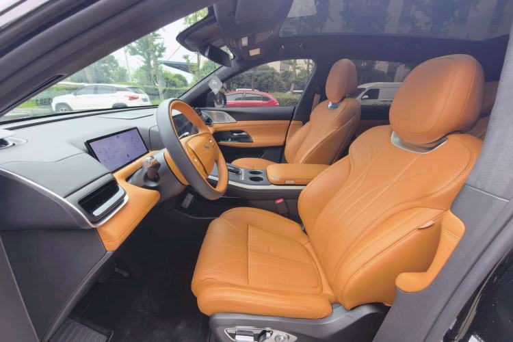 Used XPeng G9 2025 625 Long-Range Max Interior 2