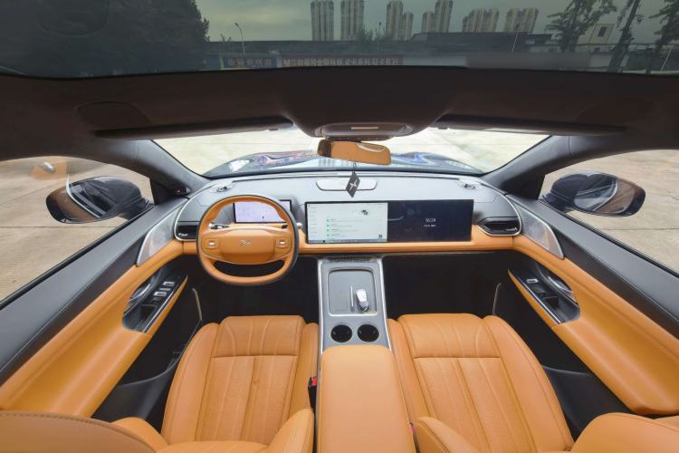 Used XPeng G9 2025 625 Long-Range Max Interior 5