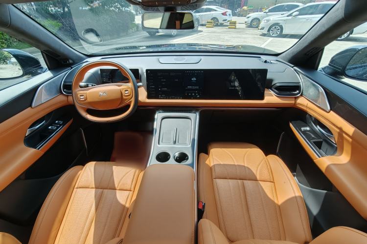 Used XPeng G9 2025 625 Long-Range Max Interior 6