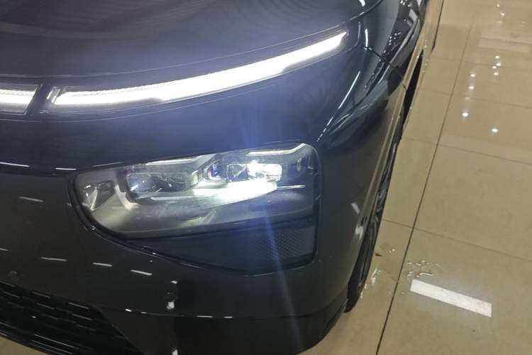 Used XPeng G9 2025 625 Long-Range Max Left Front Headlight