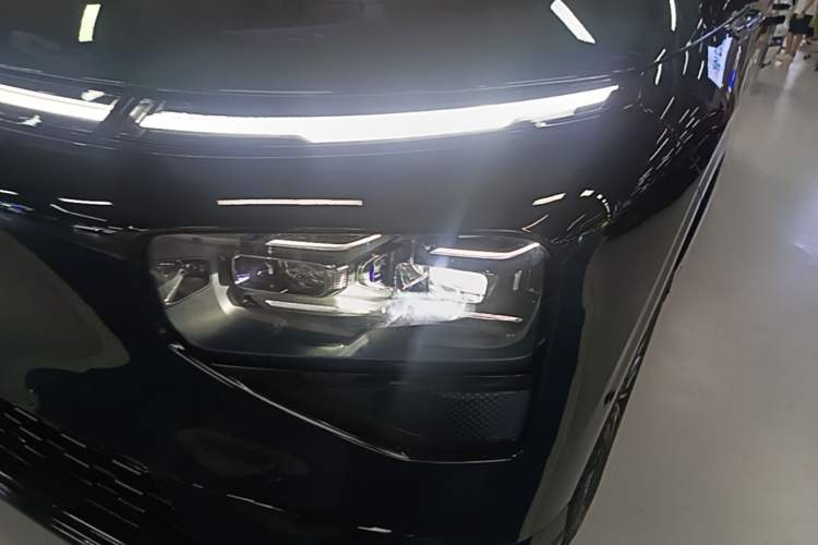 Used XPeng G9 2025 625 Long-Range Max Left Front Headlight