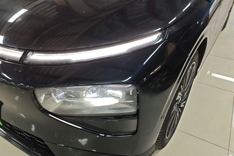 Used XPeng G9 2025 725 with Ultra-Long Range Max Left Front Headlight