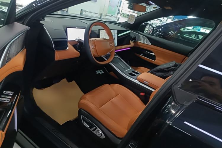 Used XPeng G9 2025 680 Ultra-Long Range All-Wheel Drive Max Left Front Seat
