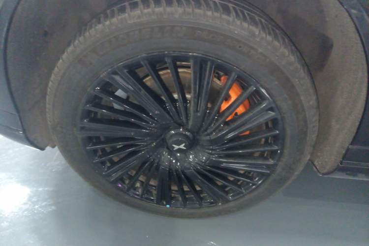 Used XPeng G9 2025 625 Long-Range Max Left Front Wheel Hub