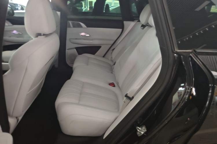 Used XPeng G9 2025 680 Ultra-Long Range All-Wheel Drive Max Left Rear Seat