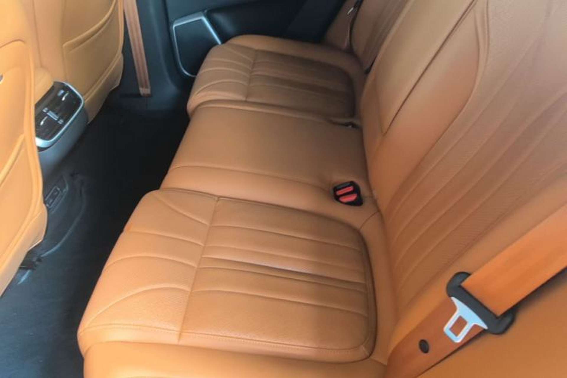 Used XPeng G9 2025 625 Long-Range Max Left Rear Seat