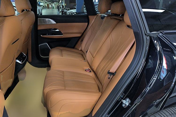 Used XPeng G9 2025 625 Long-Range Max Left Rear Seat