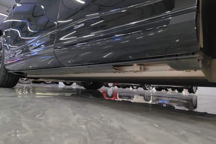 Used XPeng G9 2025 625 Long-Range Max Left Side Sill