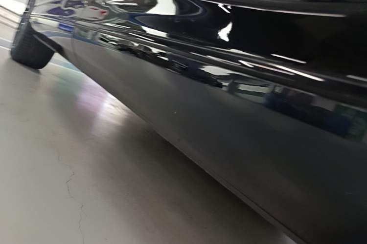 Used XPeng G9 2025 625 Long-Range Max Left Side Sill