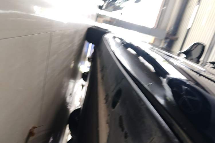 Used XPeng G9 2025 725 with Ultra-Long Range Max Left Side Sill