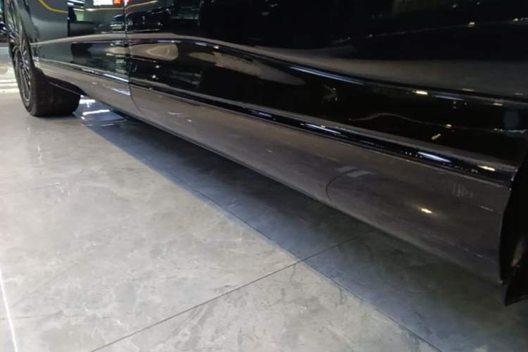 Used XPeng G9 2025 725 with Ultra-Long Range Max Left Side Sill