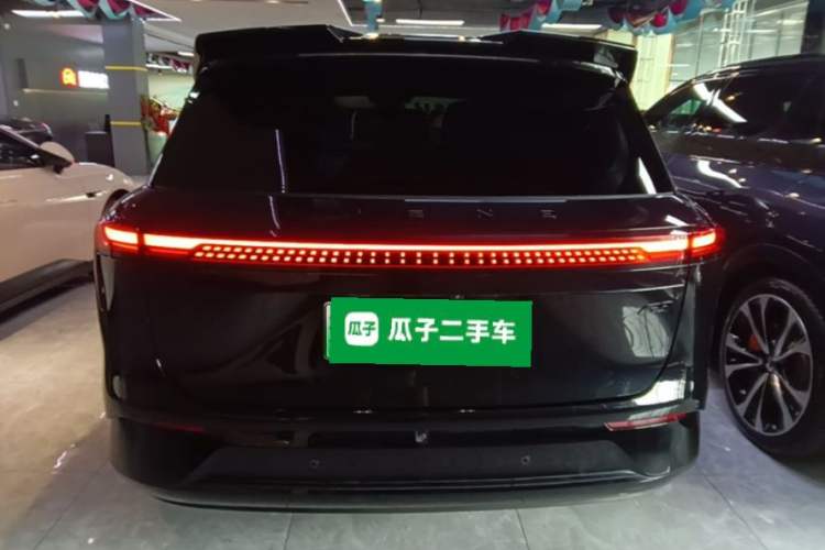 Used XPeng G9 2025 725 with Ultra-Long Range Max Rear