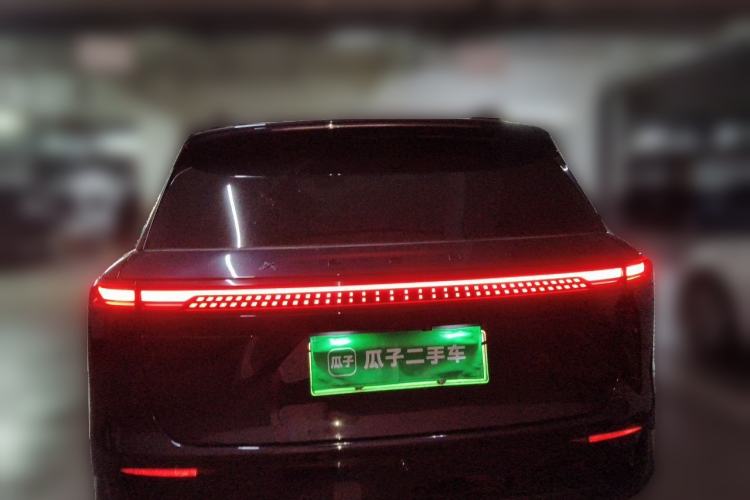 Used XPeng G9 2025 725 with Ultra-Long Range Max Rear