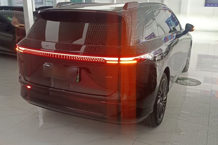 Used XPeng G9 2025 725 with Ultra-Long Range Max Rear Right 45 Deg