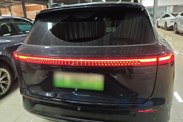 Used XPeng G9 2025 725 with Ultra-Long Range Max Rear