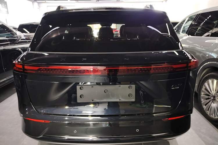 Used XPeng G9 2025 725 with Ultra-Long Range Max Rear