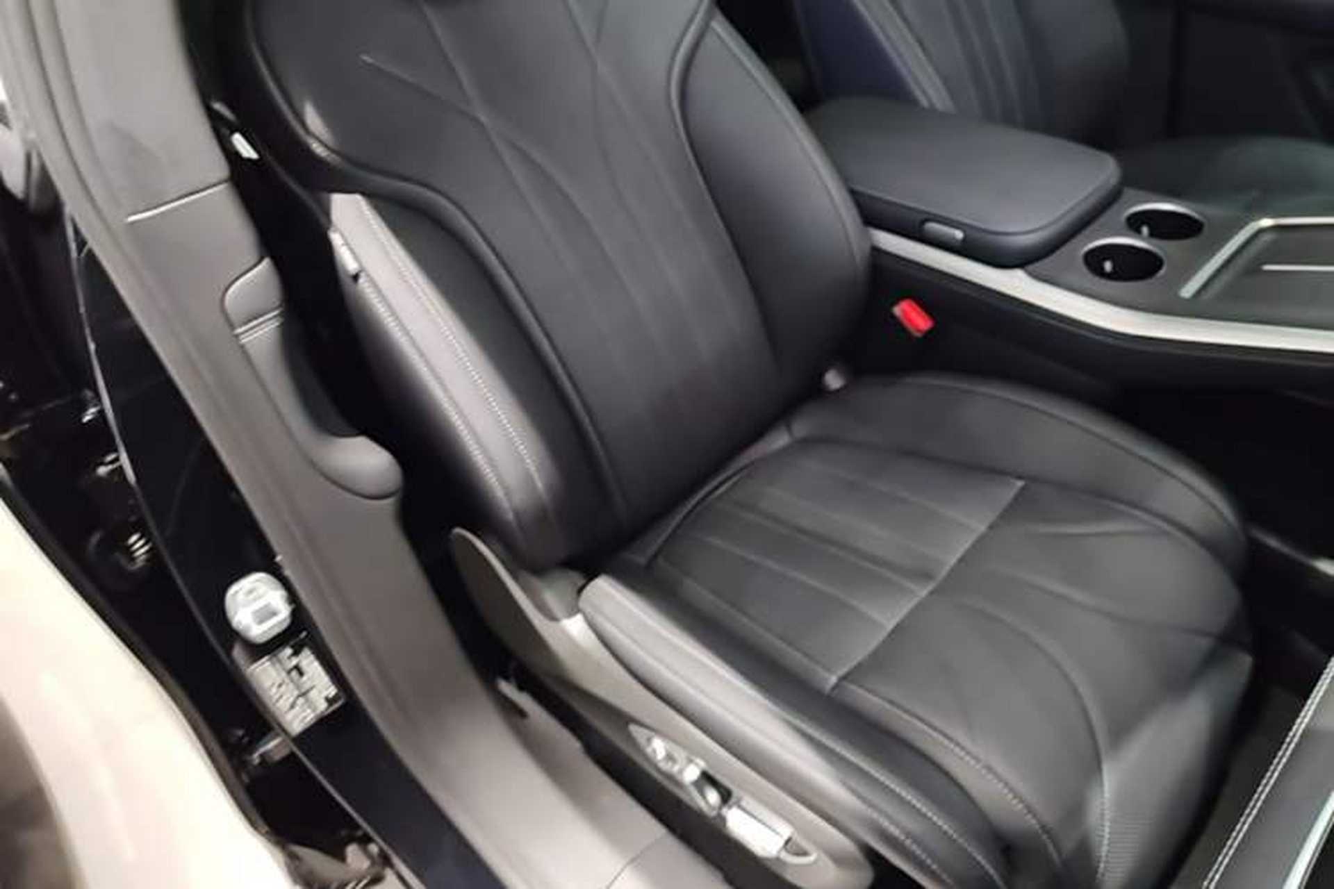 Used XPeng G9 2025 680 Ultra-Long Range All-Wheel Drive Max Right Front Seat