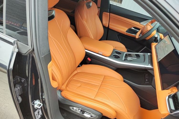 Used XPeng G9 2025 625 Long-Range Max Right Front Seat