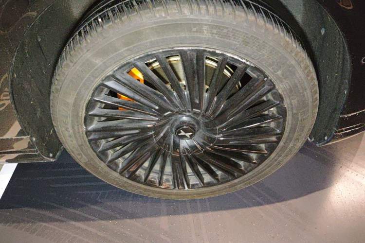 Used XPeng G9 2025 625 Long-Range Max Right Front Wheel Hub
