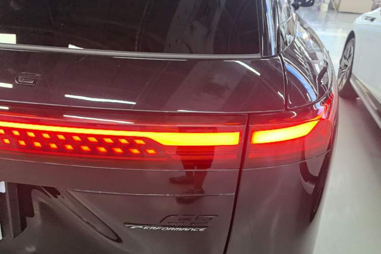 Used XPeng G9 2025 680 Ultra-Long Range All-Wheel Drive Max Right Rear Taillight