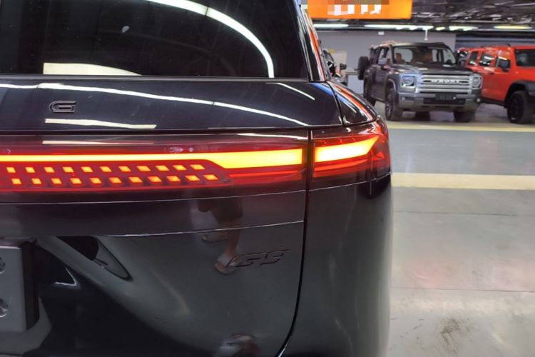 Used XPeng G9 2025 725 with Ultra-Long Range Max Right Rear Taillight
