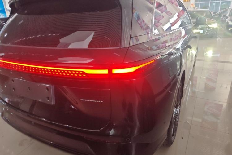 Used XPeng G9 2025 680 Ultra-Long Range All-Wheel Drive Max Right Rear Taillight