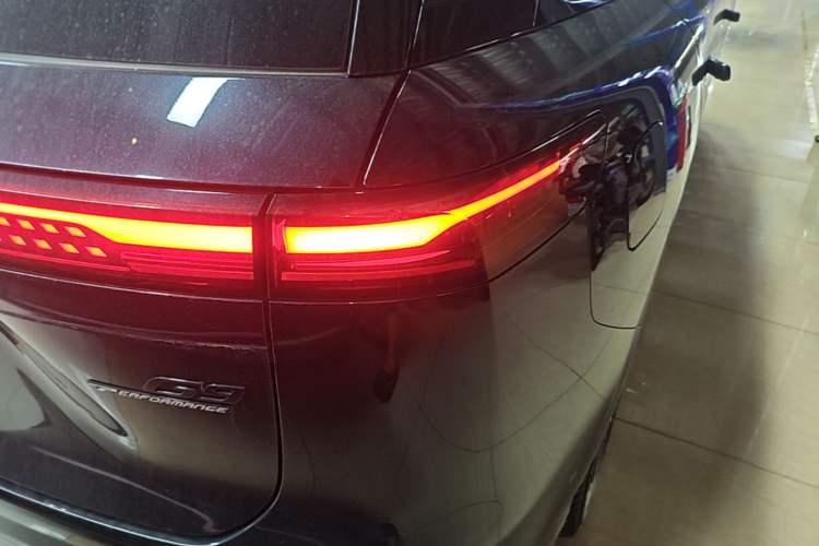 Used XPeng G9 2025 680 Ultra-Long Range All-Wheel Drive Max Right Rear Taillight