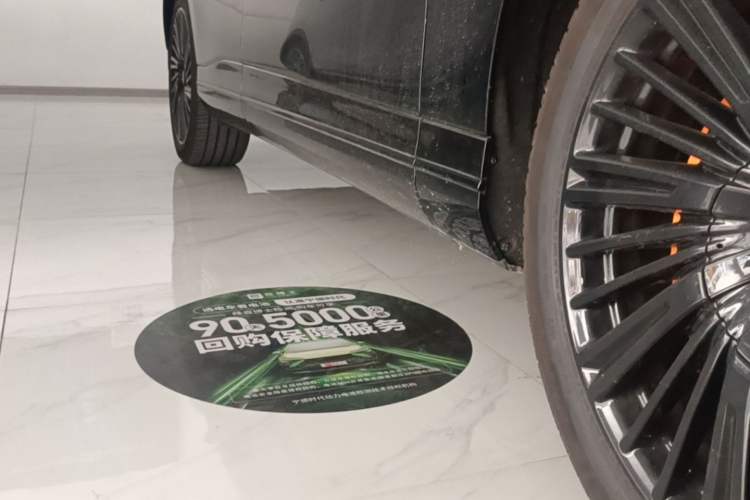 Used XPeng G9 2025 725 with Ultra-Long Range Max Right Side Sill